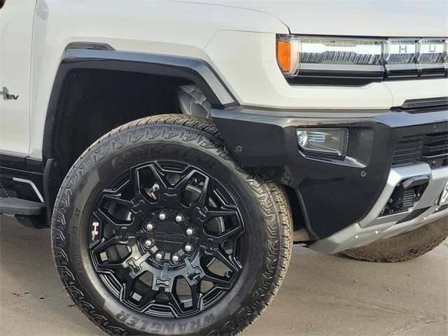 Used 2025 GMC HUMMER EV 2X with VIN 1GKB0NDEXSU101557 for sale in El Centro, CA