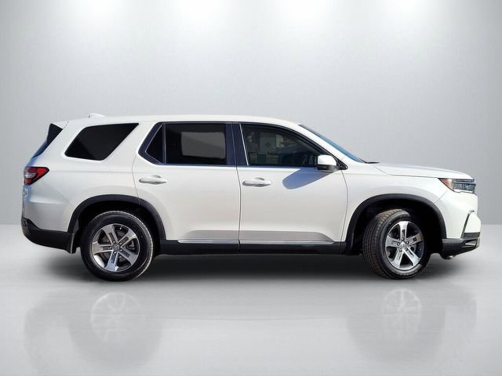 Used 2023 Honda Pilot EX-L 8 Passenger SUV