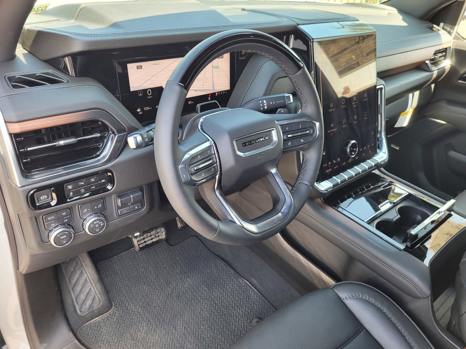 2025 GMC Yukon XL Denali - Photo 7