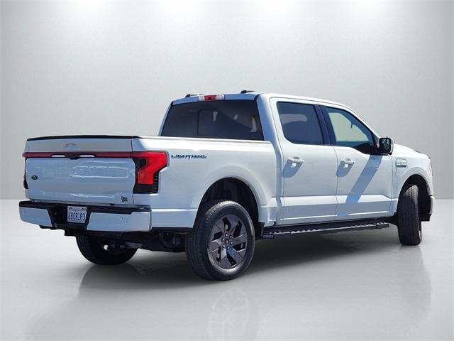 2022 Ford F-150 Lightning Lariat photo 4
