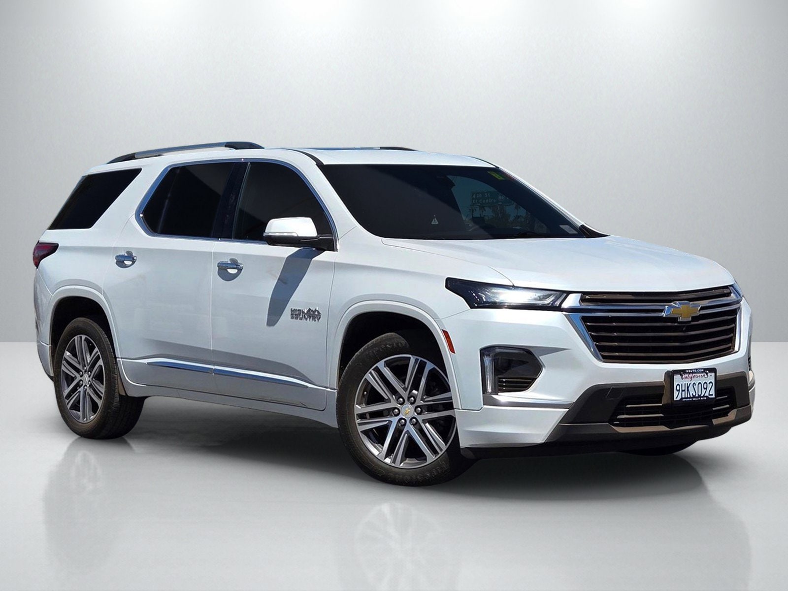 2023 Chevrolet Traverse FWD High Country's photo