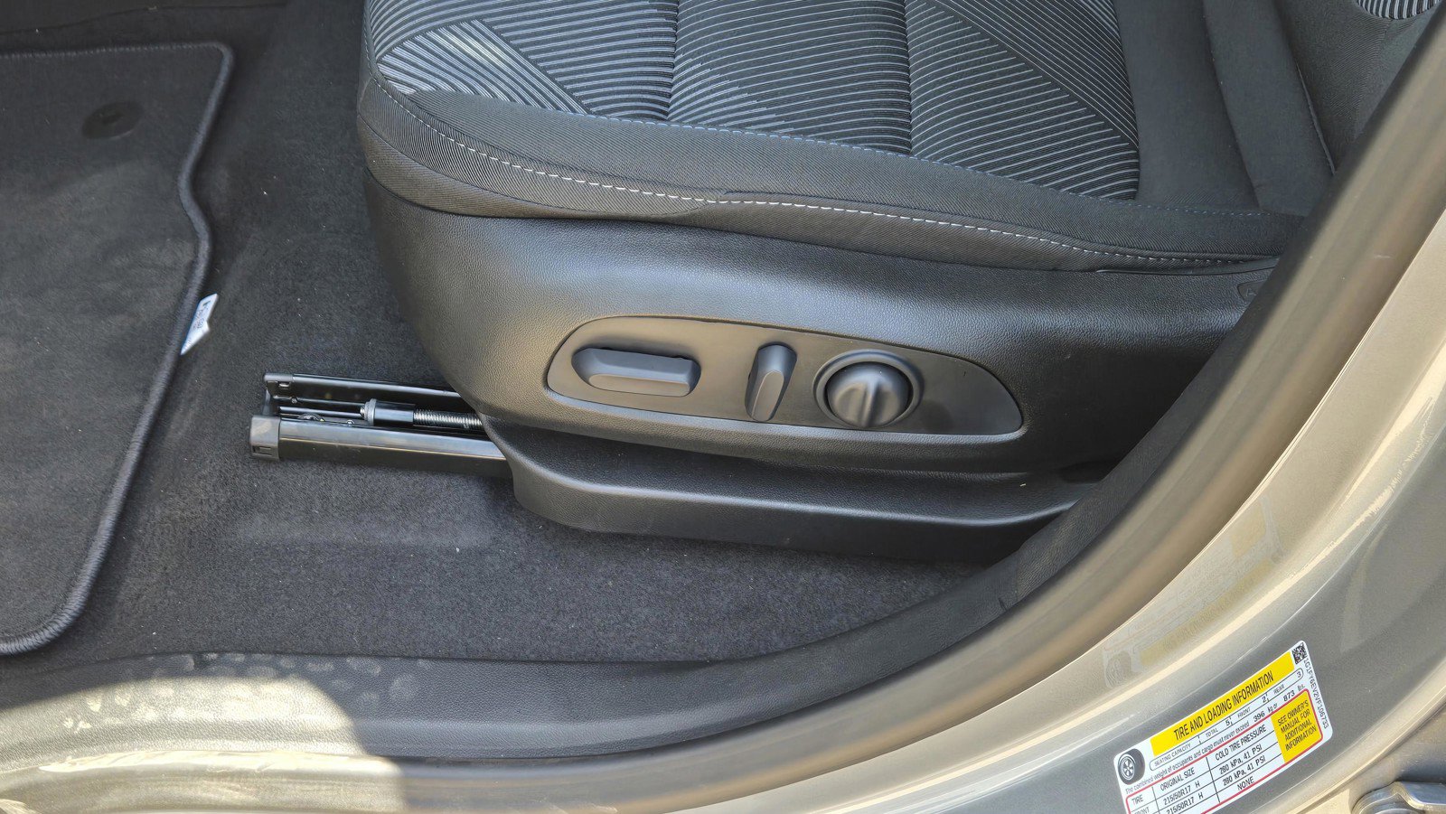 2027 Chevrolet Bolt LT - Photo 12