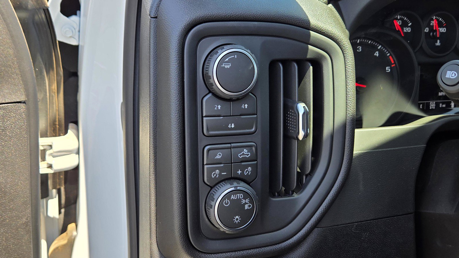 2026 Chevrolet Silverado 2500 HD Custom - Photo 14