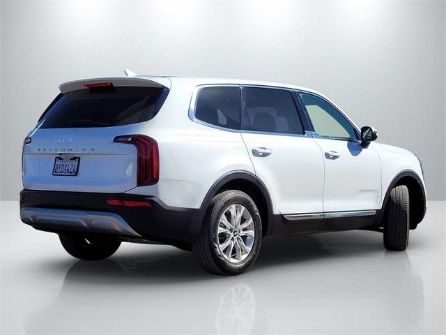 2022 Kia Telluride LX photo 4