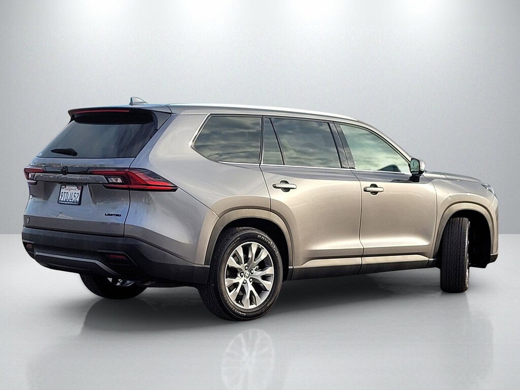 Used 2025 Toyota Grand Highlander XLE SUV