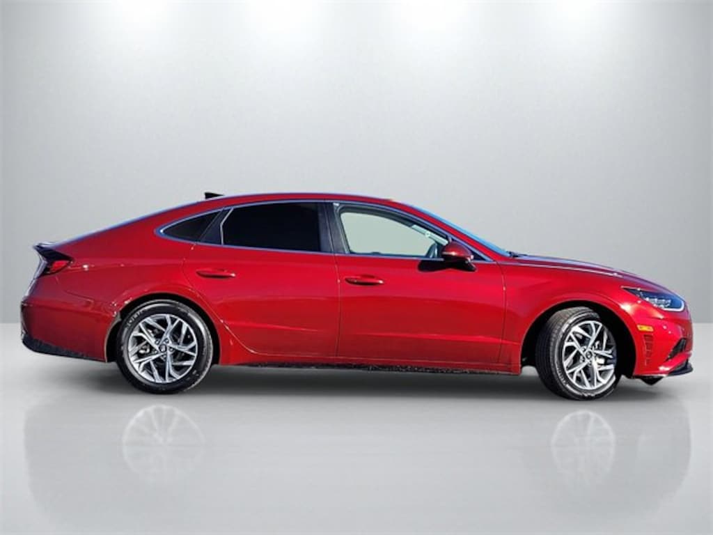 Used 2023 Hyundai Sonata SEL Sedan