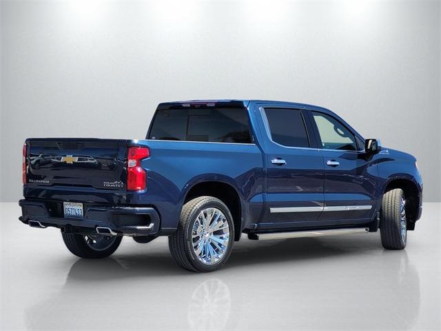 2023 Chevrolet Silverado 1500 High Country photo 4