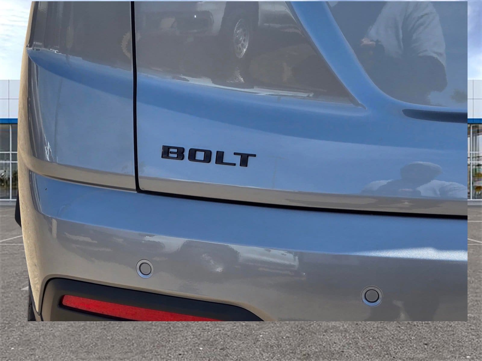 2027 Chevrolet Bolt LT - Photo 6