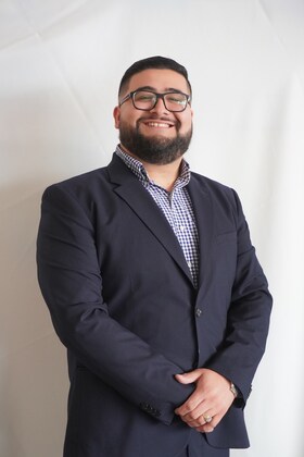 Staff member Hector Salcedo from ID_301d5b
