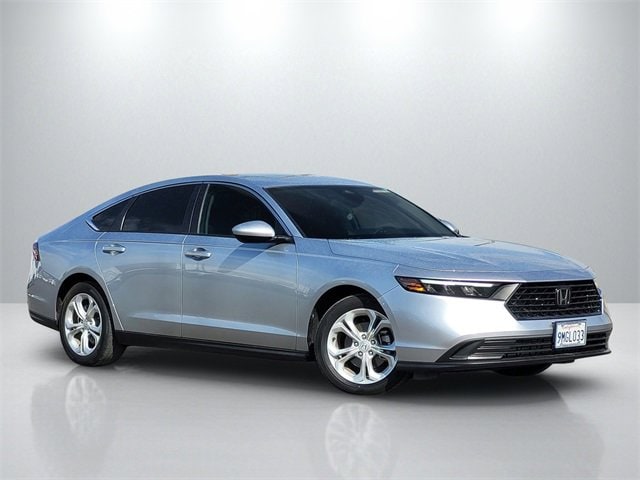 2024 Honda Accord LX's photo