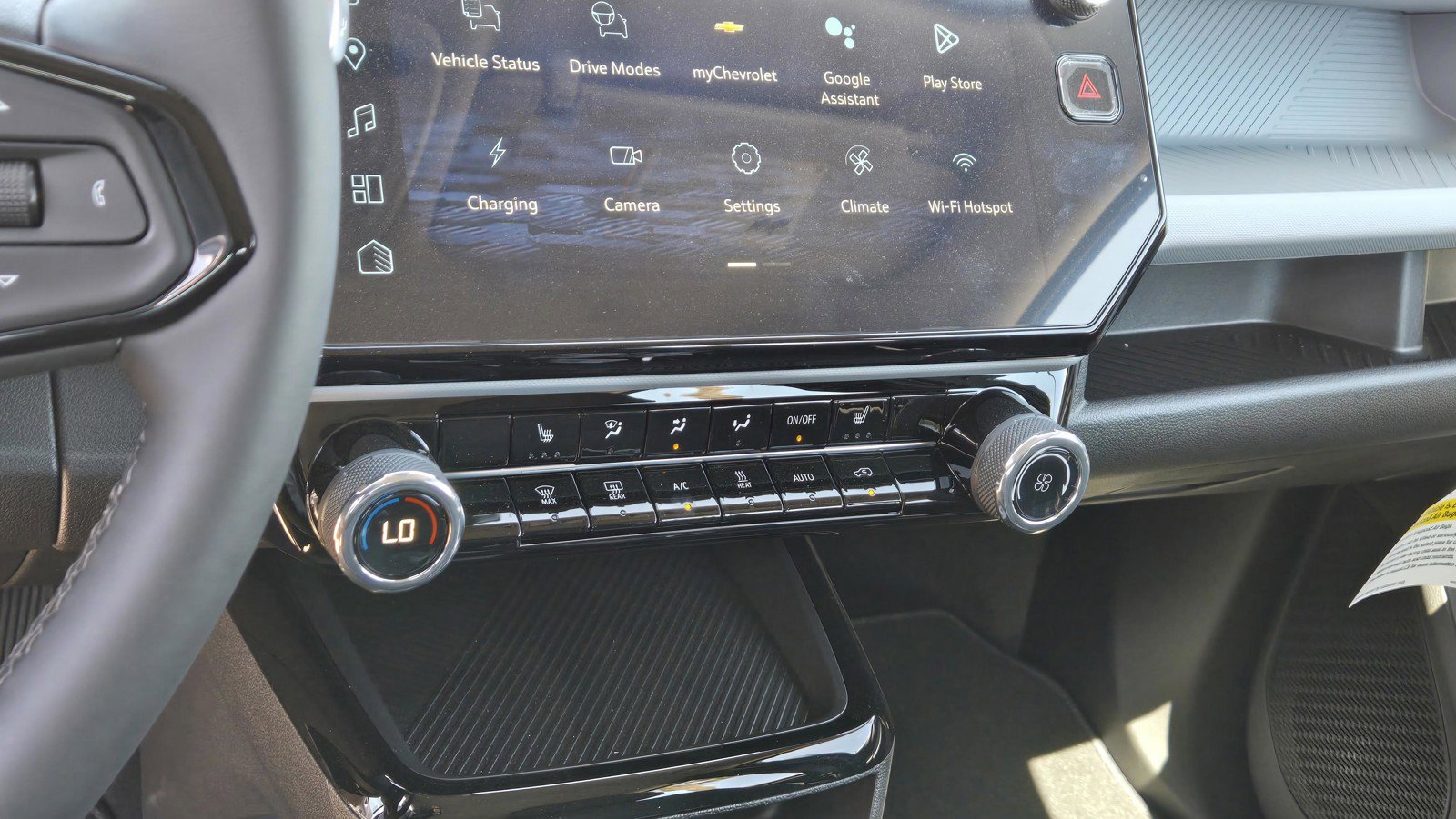2027 Chevrolet Bolt LT - Photo 18