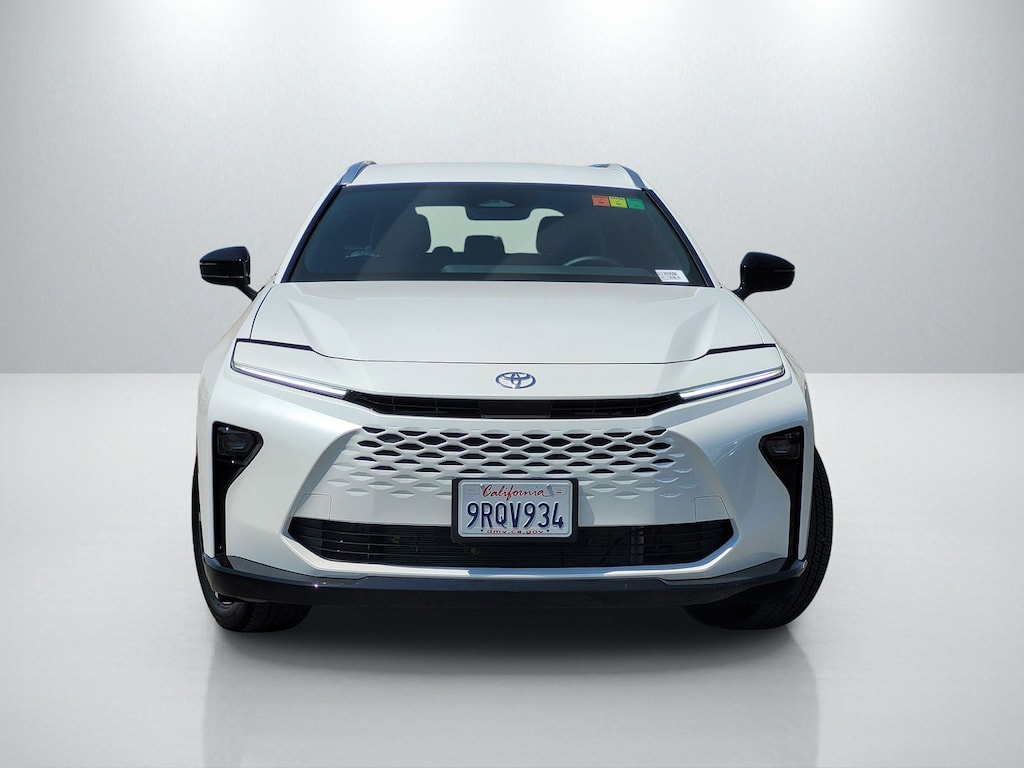 Used 2025 Toyota Crown Signia XLE SUV