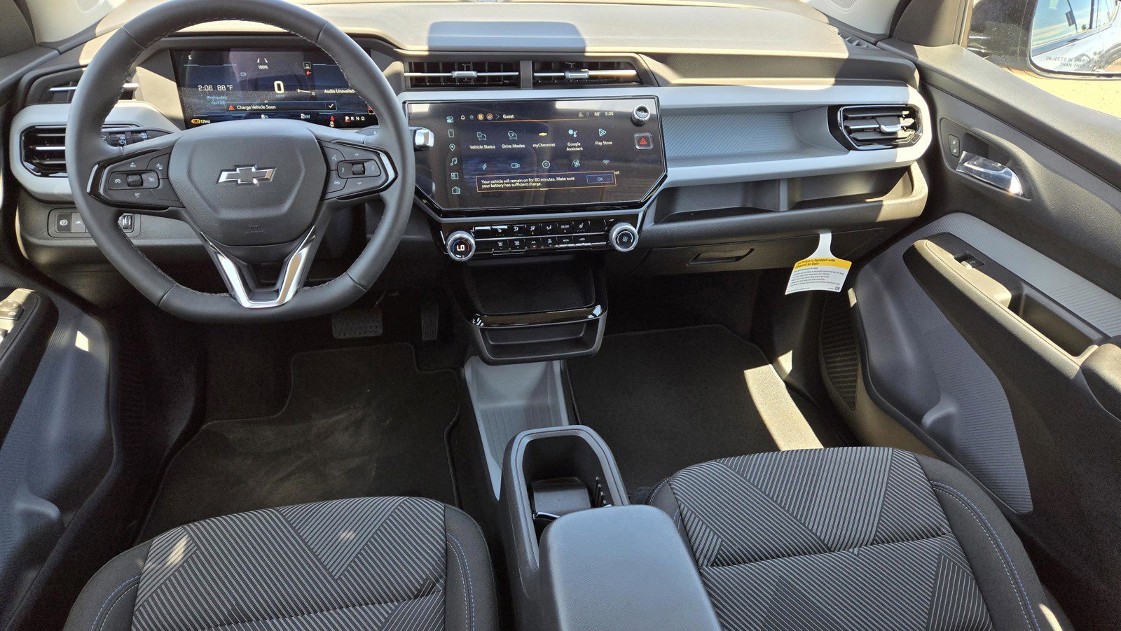 2027 Chevrolet Bolt LT - Photo 10