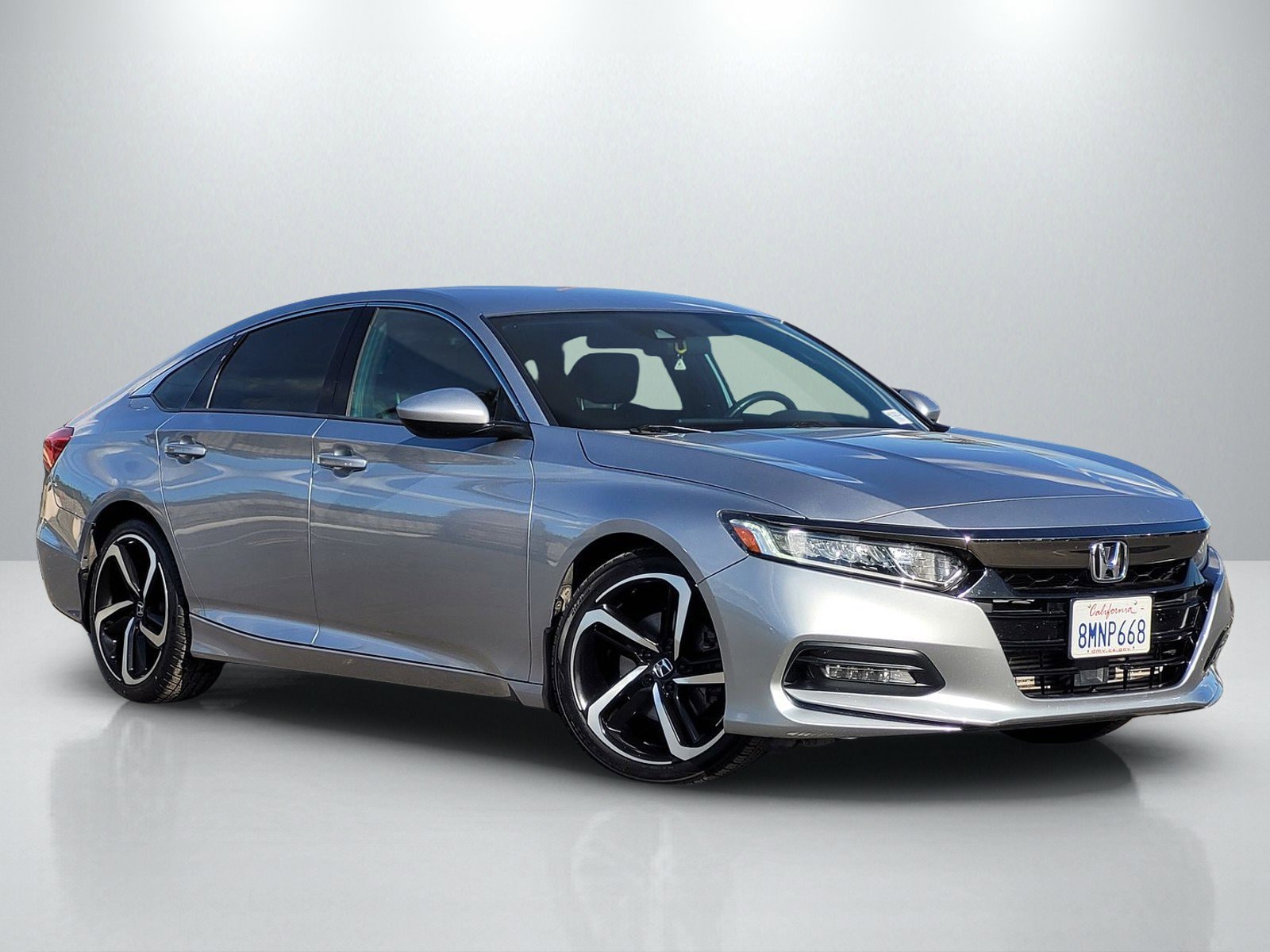 2019 Honda Accord Sport's photo