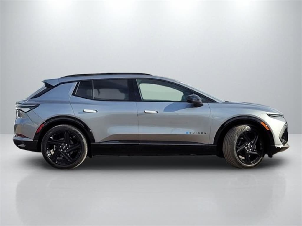 Used 2025 Chevrolet Equinox EV RS SUV