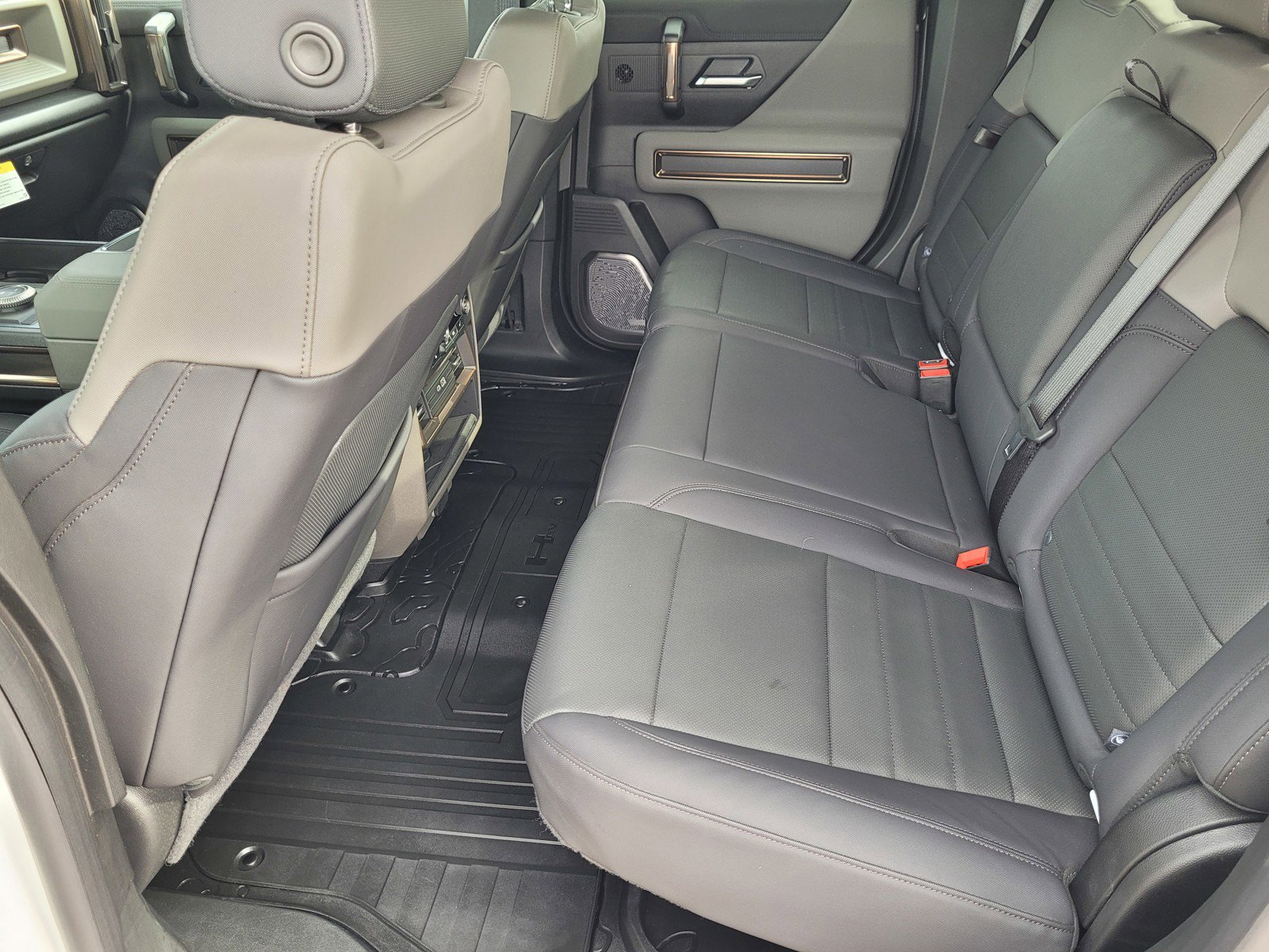 2025 GMC HUMMER EV 2X - Photo 11
