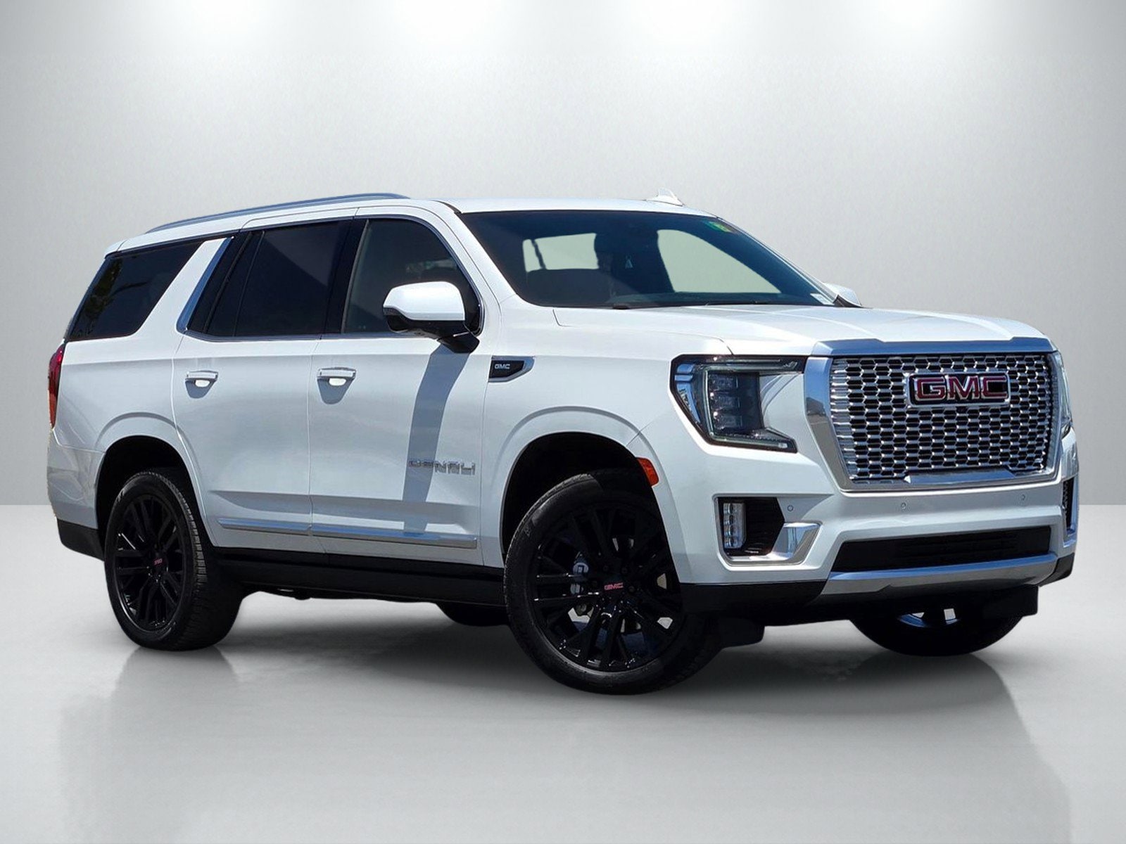 2023 GMC Yukon Denali's photo