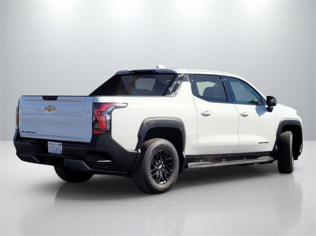 Used 2025 Chevrolet Silverado EV LT w/3LT Truck Crew Cab