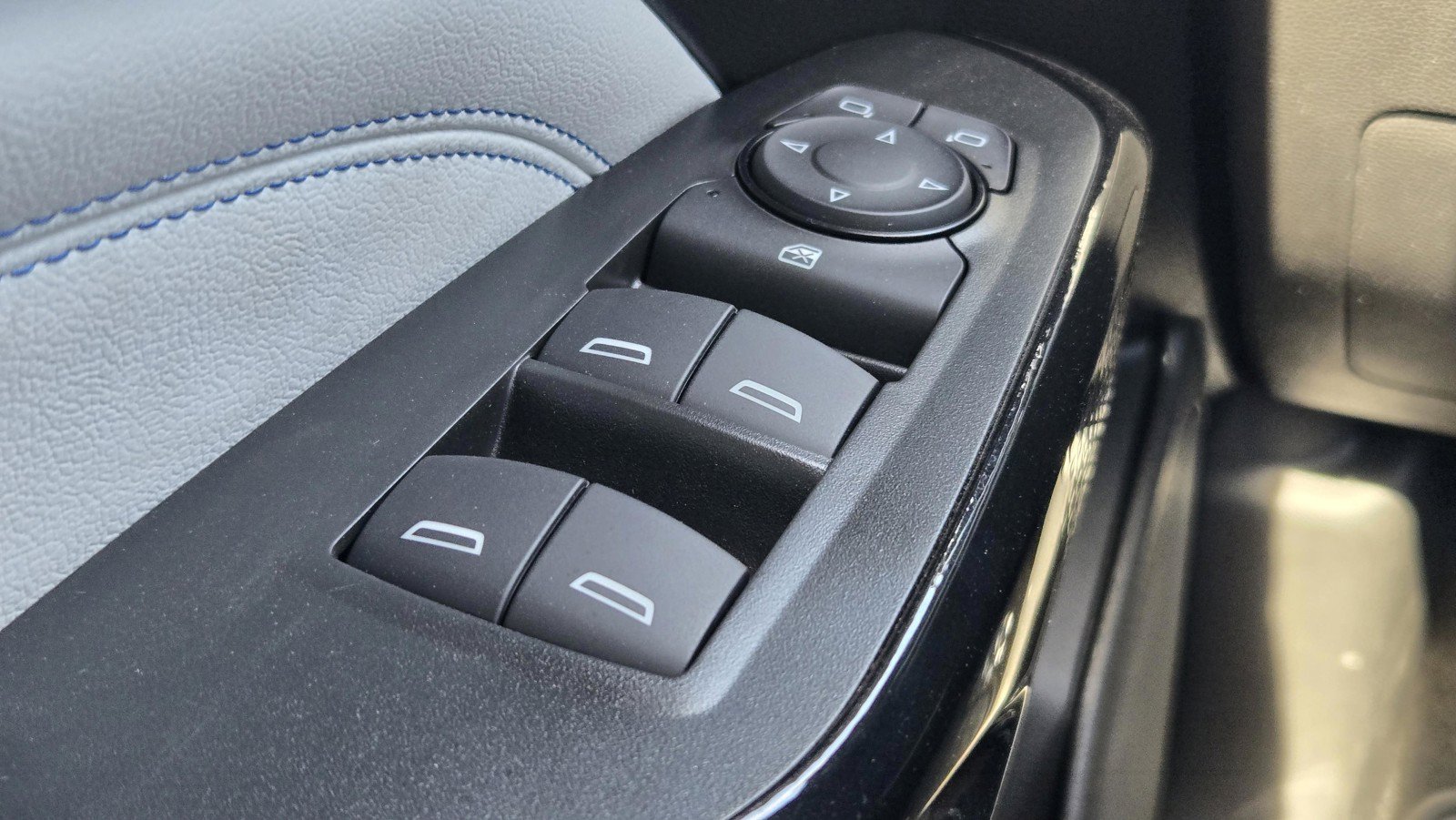 2026 Chevrolet Trax LT - Photo 14