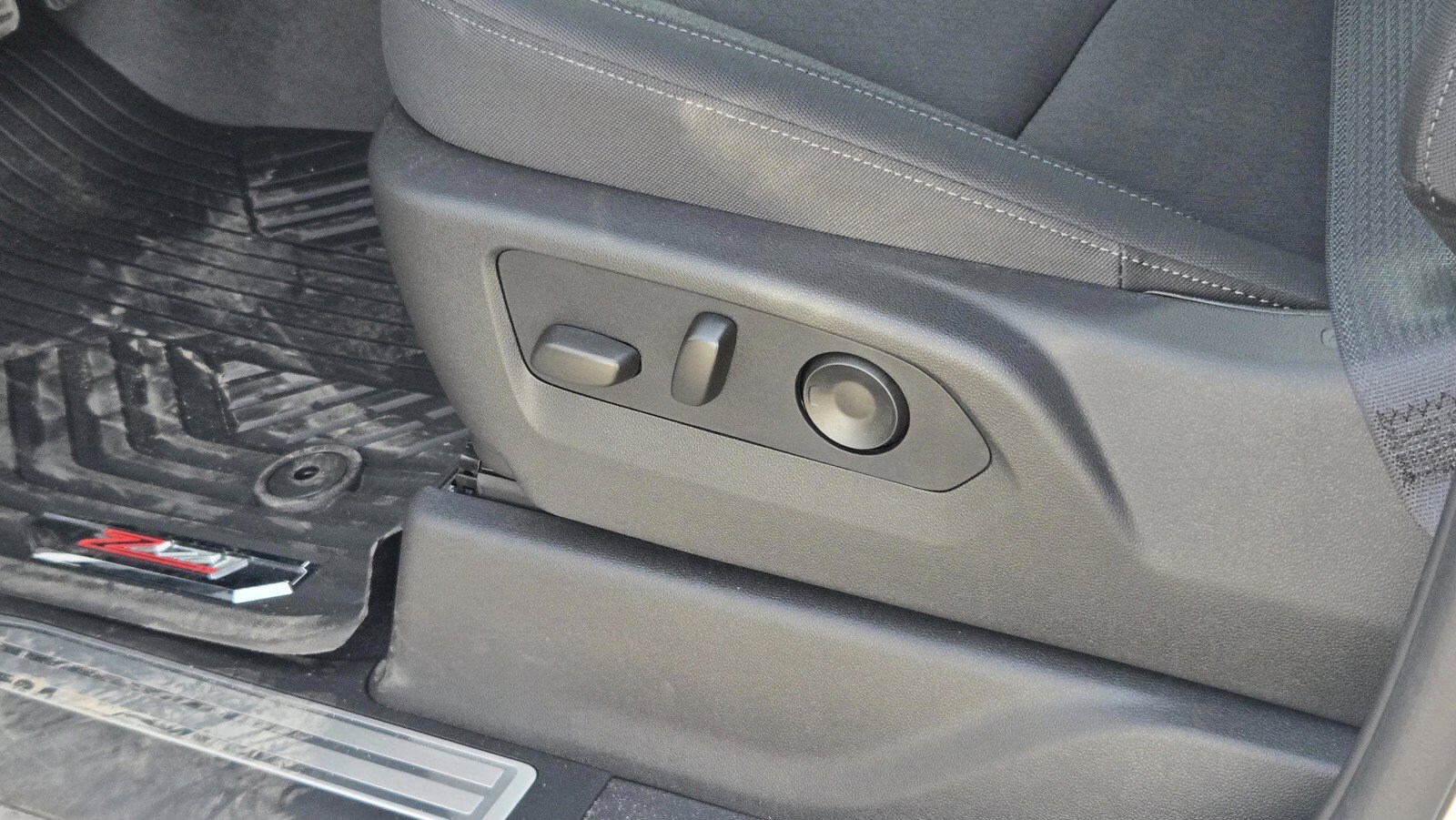 2026 Chevrolet Silverado 1500 LT Trail Boss - Photo 11