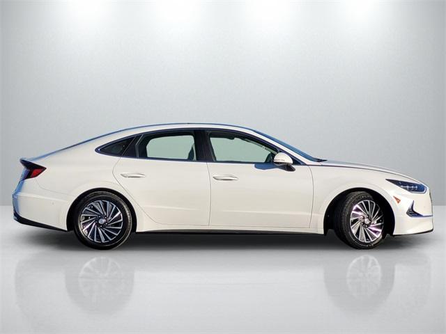 2022 Hyundai Sonata Hybrid Limited photo 3