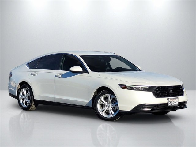 2024 Honda Accord LX's photo