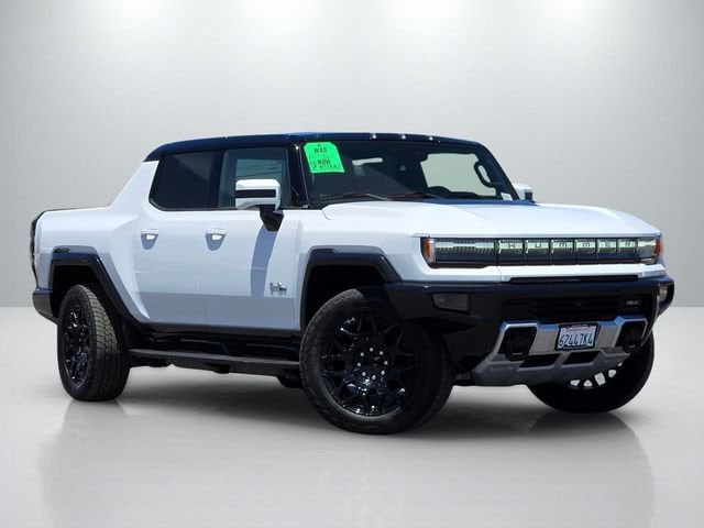 2025 GMC Hummer EV 2X's photo