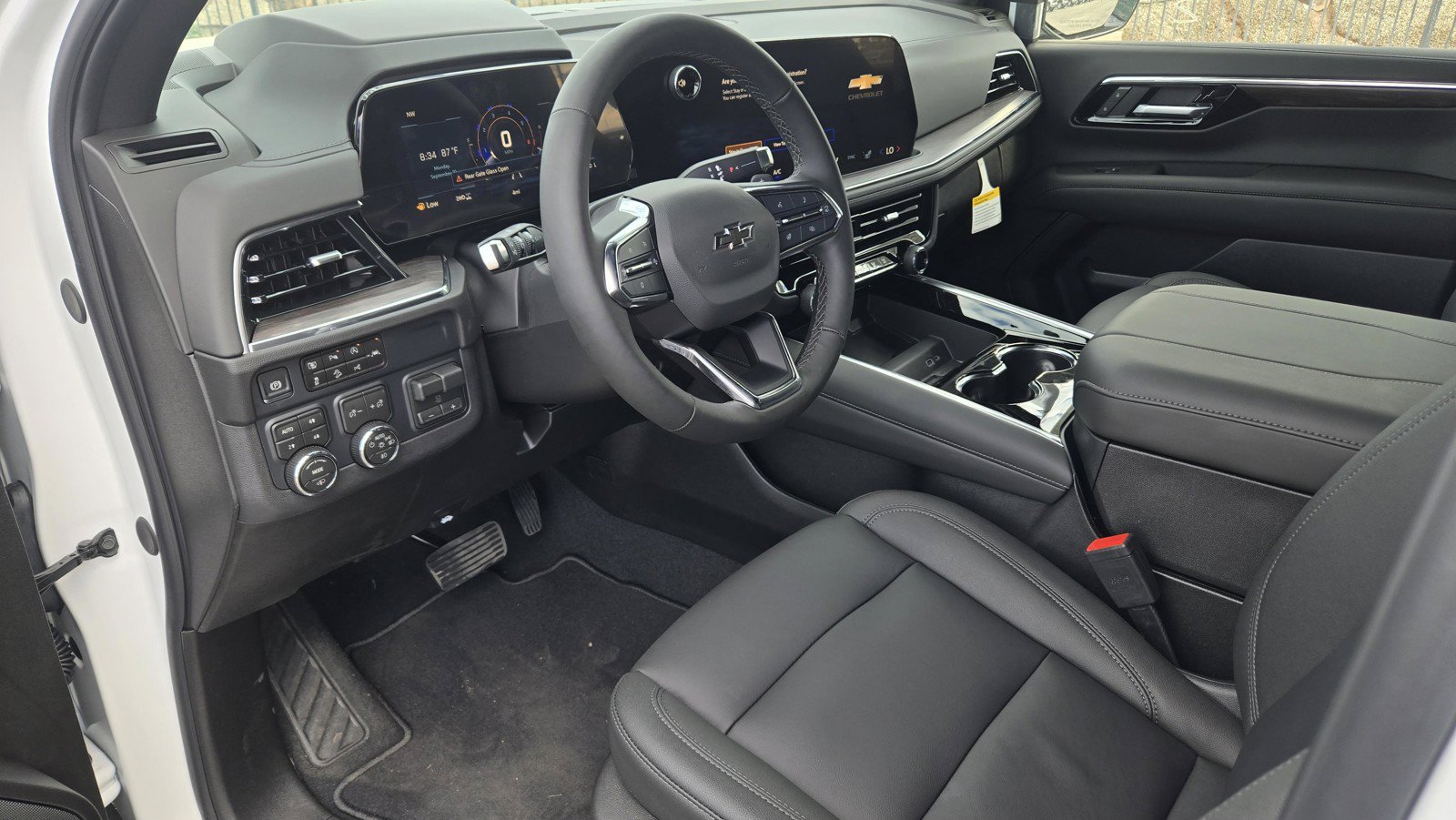 2026 Chevrolet Tahoe Z71 - Photo 7