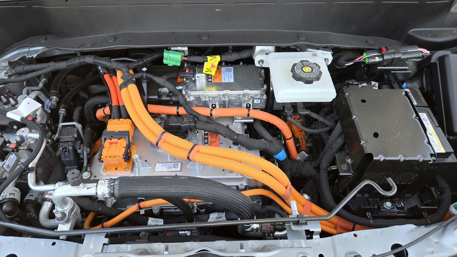 2027 Chevrolet Bolt LT - Photo 20