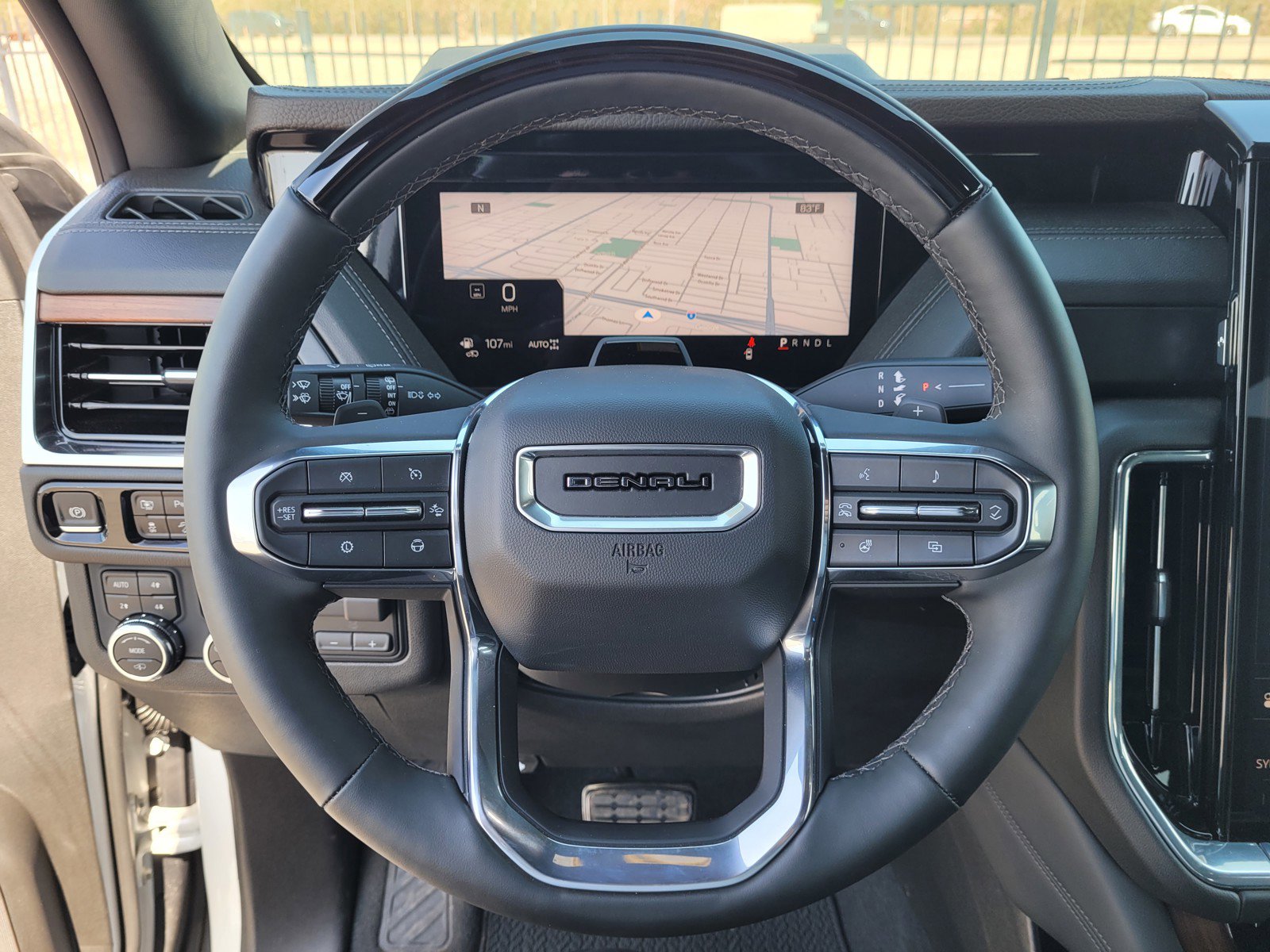 2025 GMC Yukon XL Denali - Photo 19