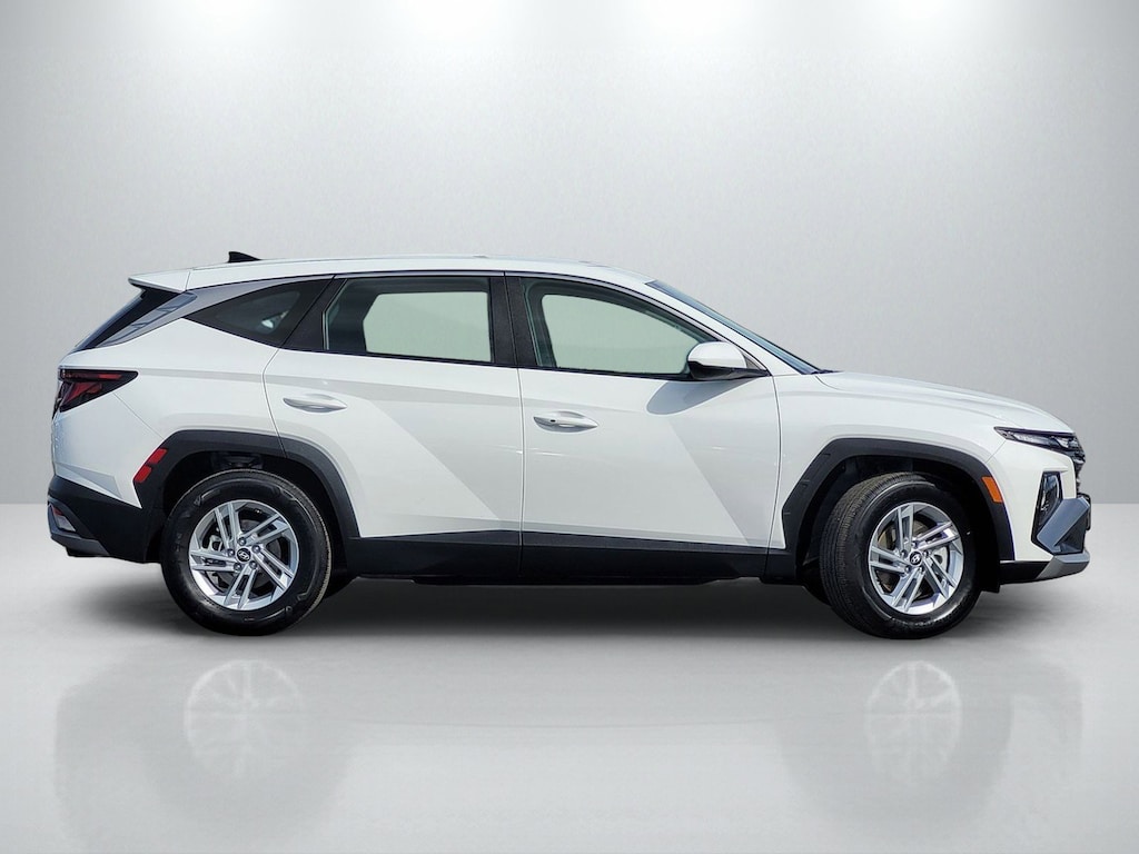Used 2025 Hyundai Tucson SE SUV