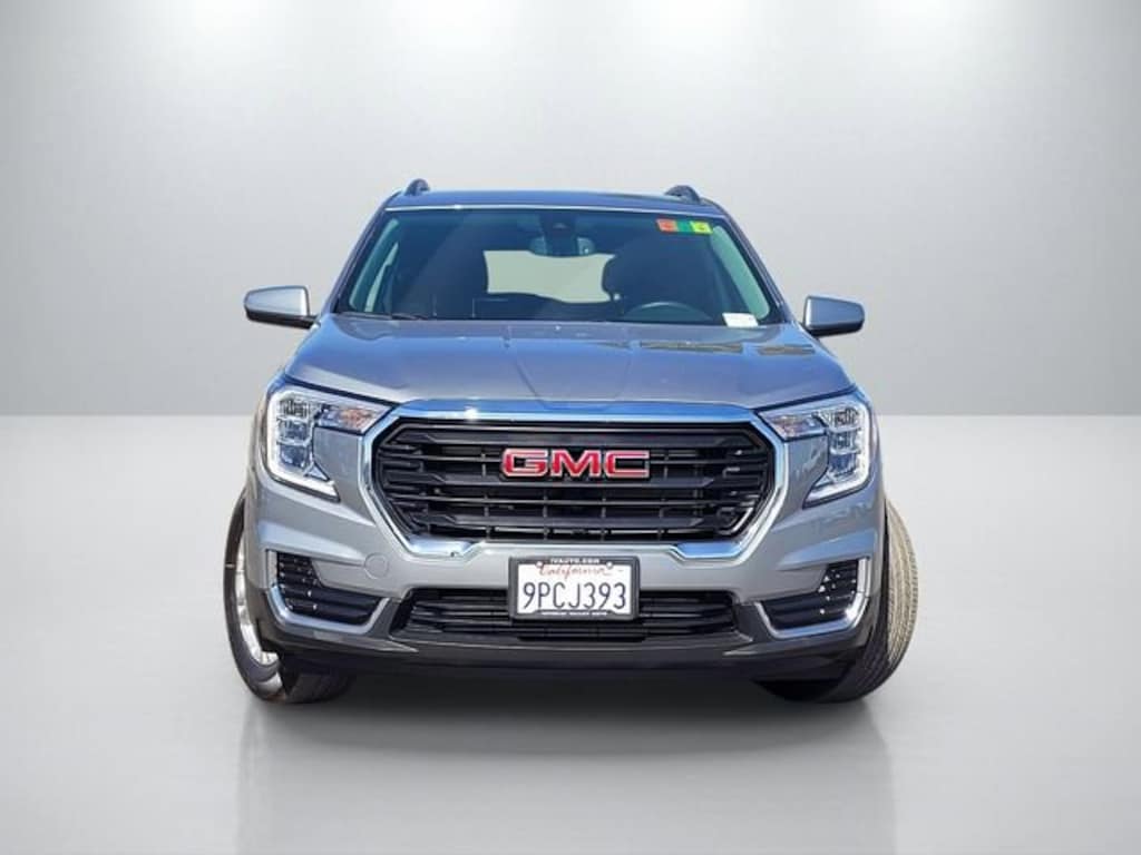 Used 2024 GMC Terrain SLE SUV