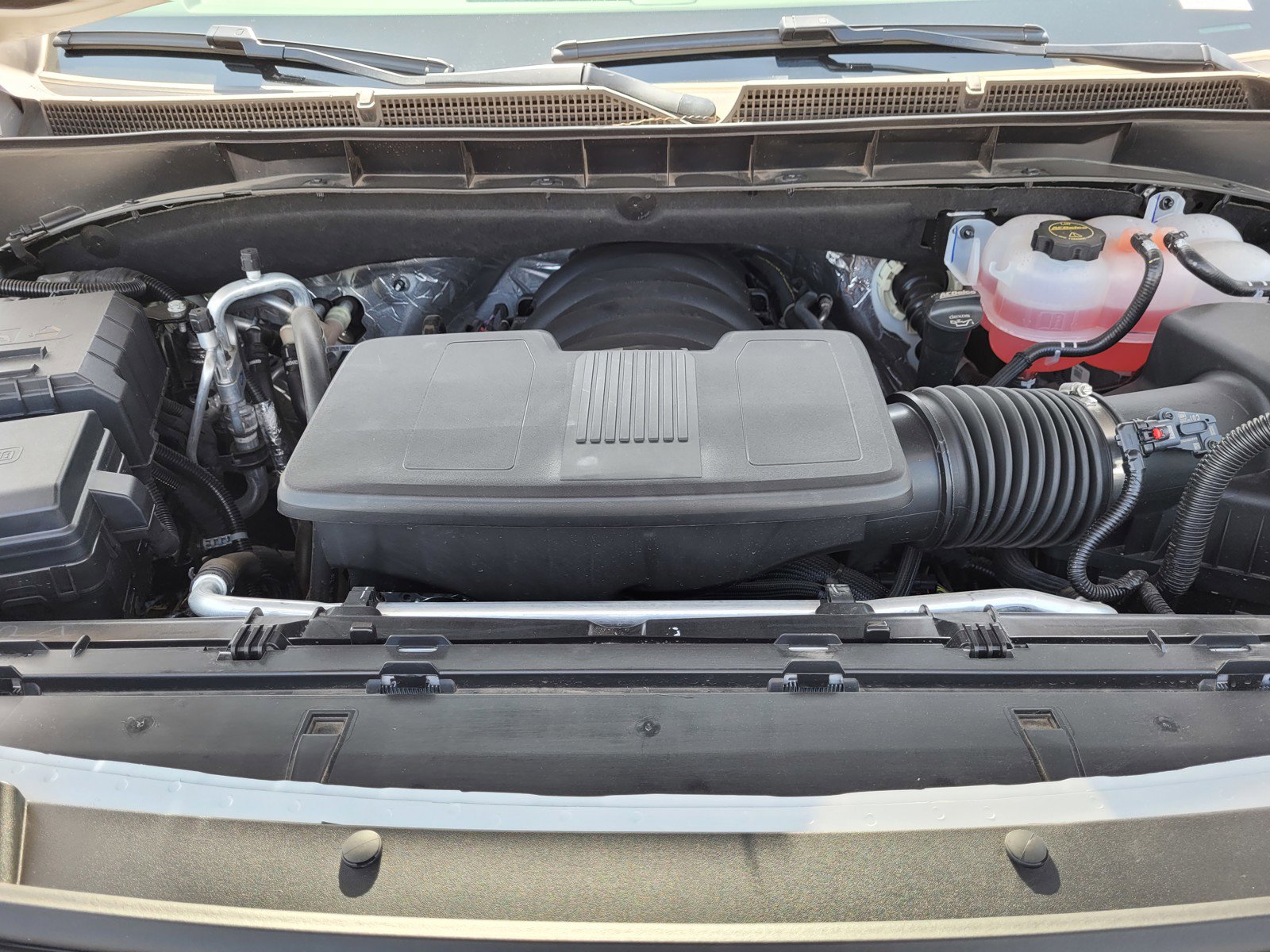 2025 GMC Yukon XL Denali - Photo 20