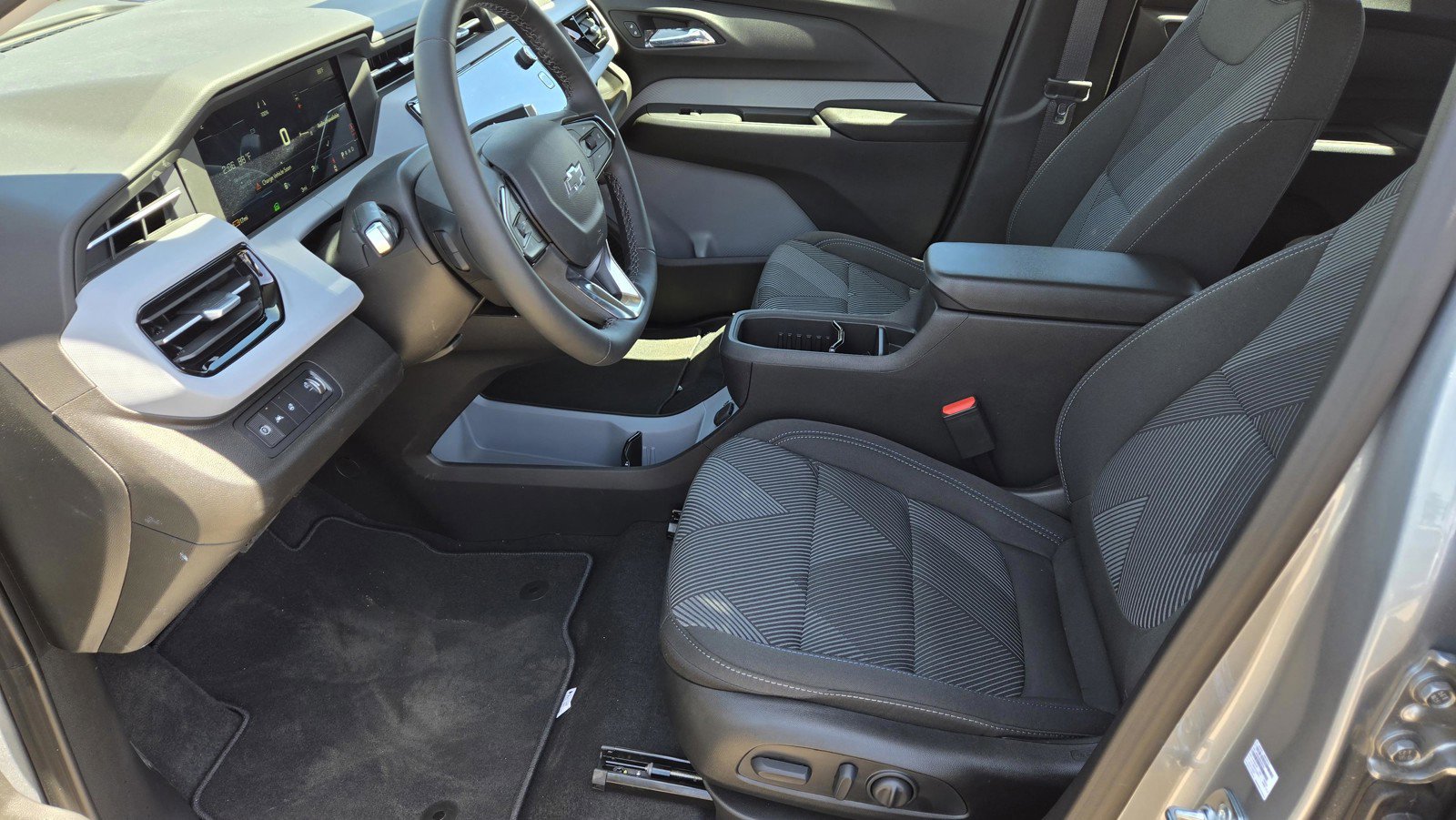 2027 Chevrolet Bolt LT - Photo 11