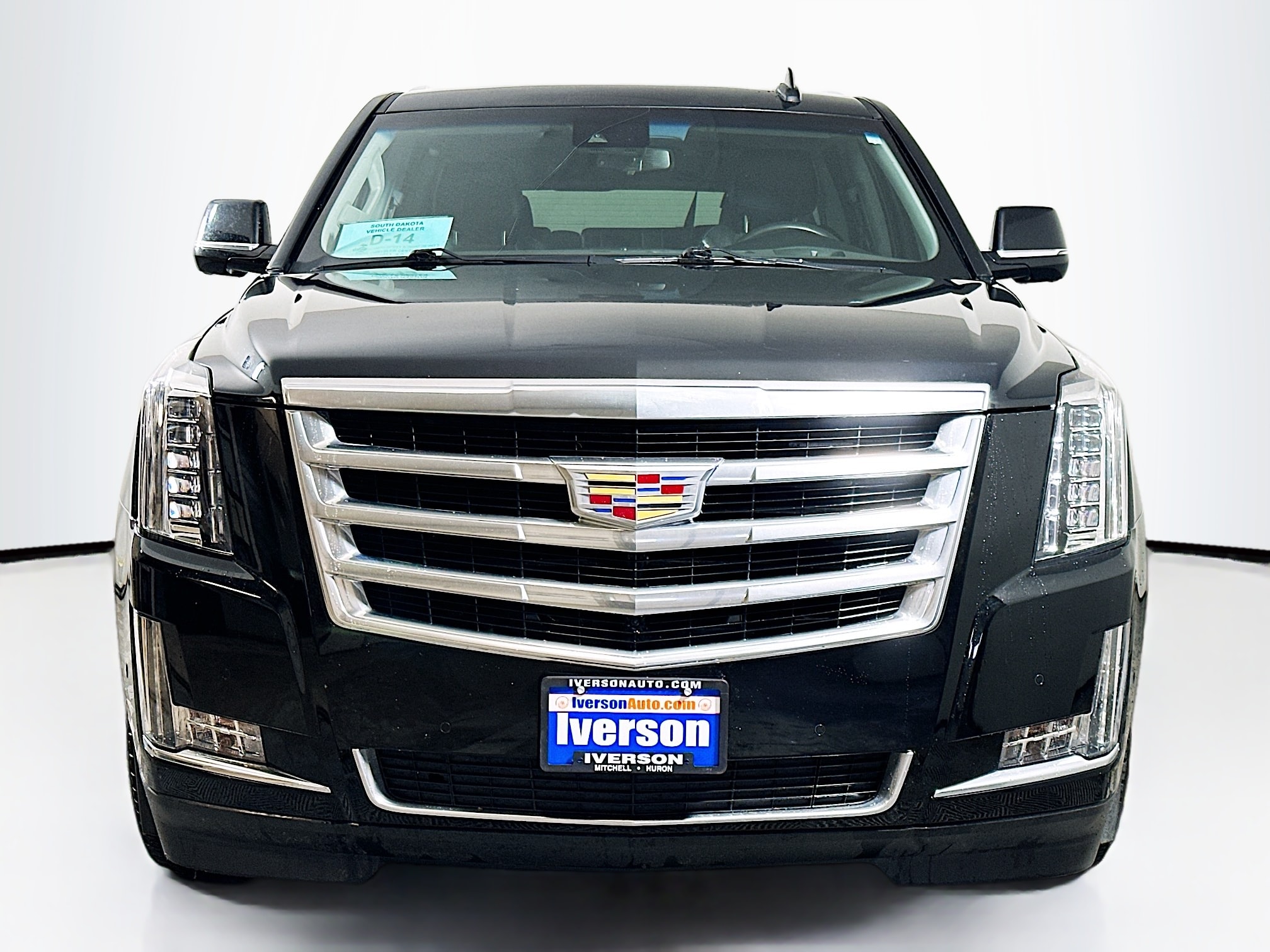 Used 2020 Cadillac Escalade ESV Luxury with VIN 1GYS4HKJ0LR283320 for sale in Mitchell, SD