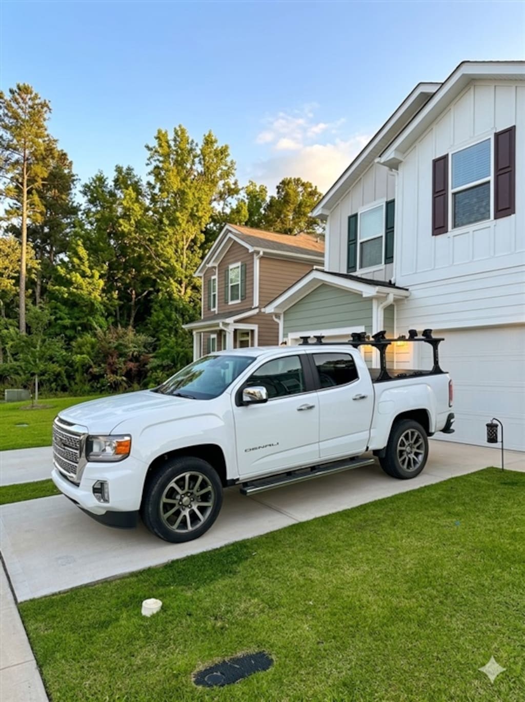 Used 2021 GMC Canyon Denali Crew Cab4WD CREW CAB PICKUP 4-DR