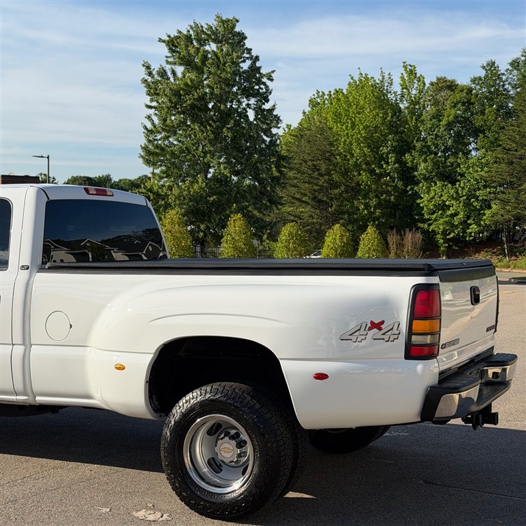 2005 Chevrolet Silverado 3500 LT - Photo 9
