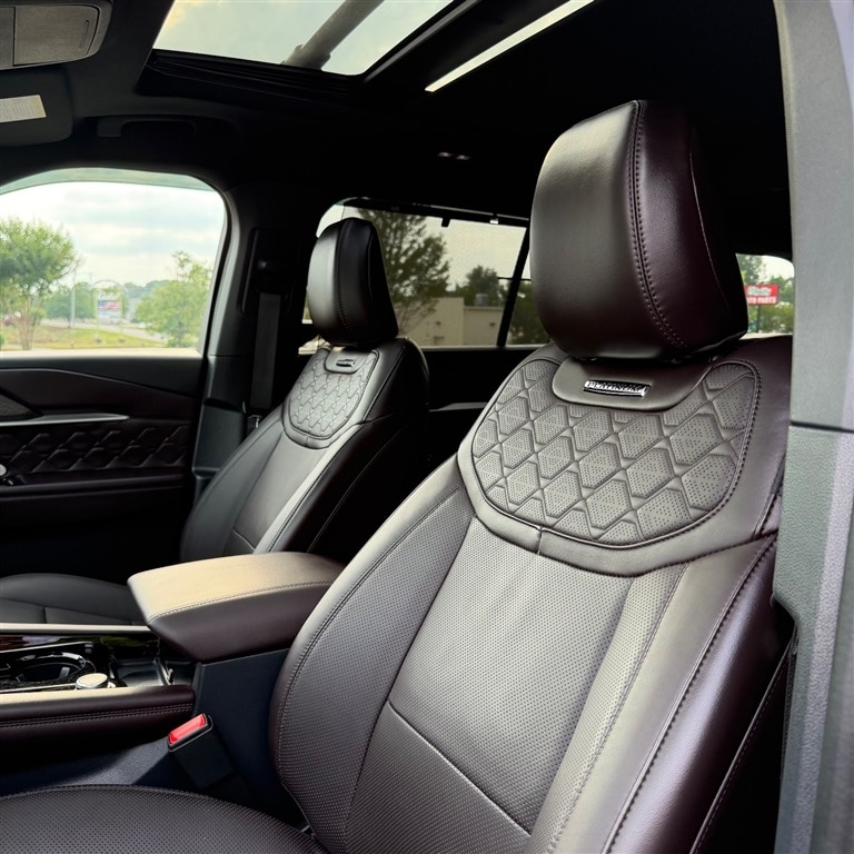 2025 Ford Explorer Platinum - Photo 13