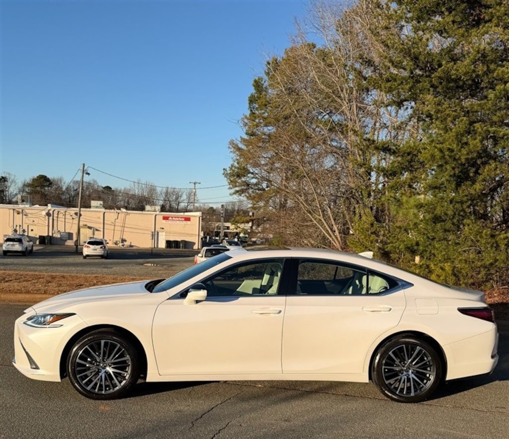 Used 2024 Lexus ES350 Premium SEDAN 4-DR
