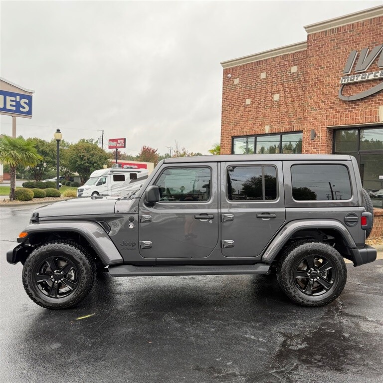 2022 Jeep Wrangler Unlimited Sahara Altitude Sport photo 2