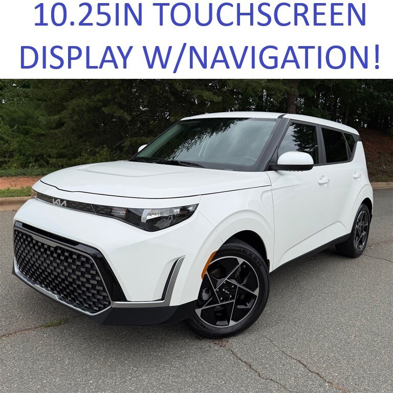 Snow White Pearl 2025 Kia Soul Wagon Continuously Variable Transmission