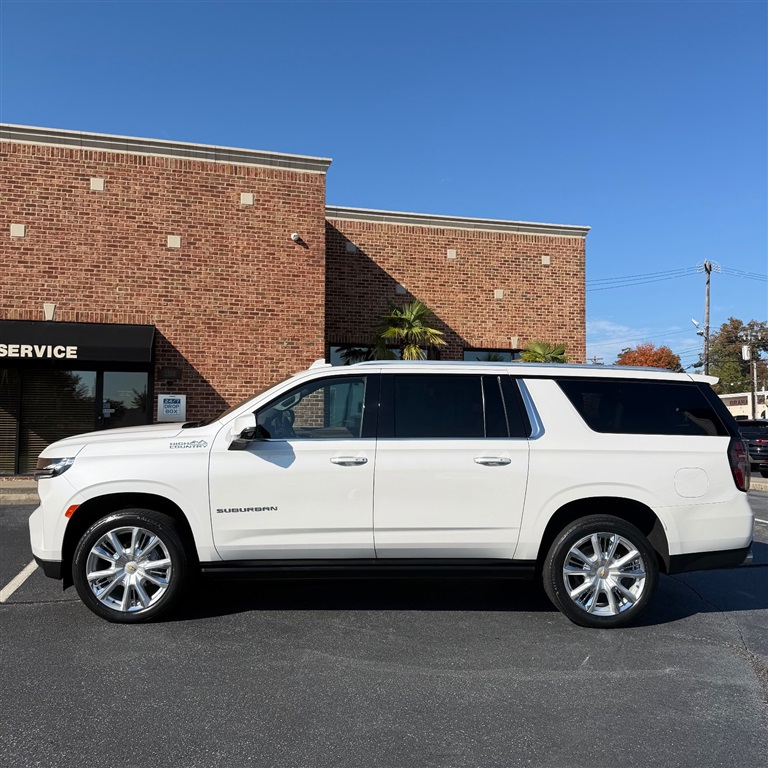 Used 2023 Chevrolet Suburban High Country 4WD SPORT UTILITY 4-DR