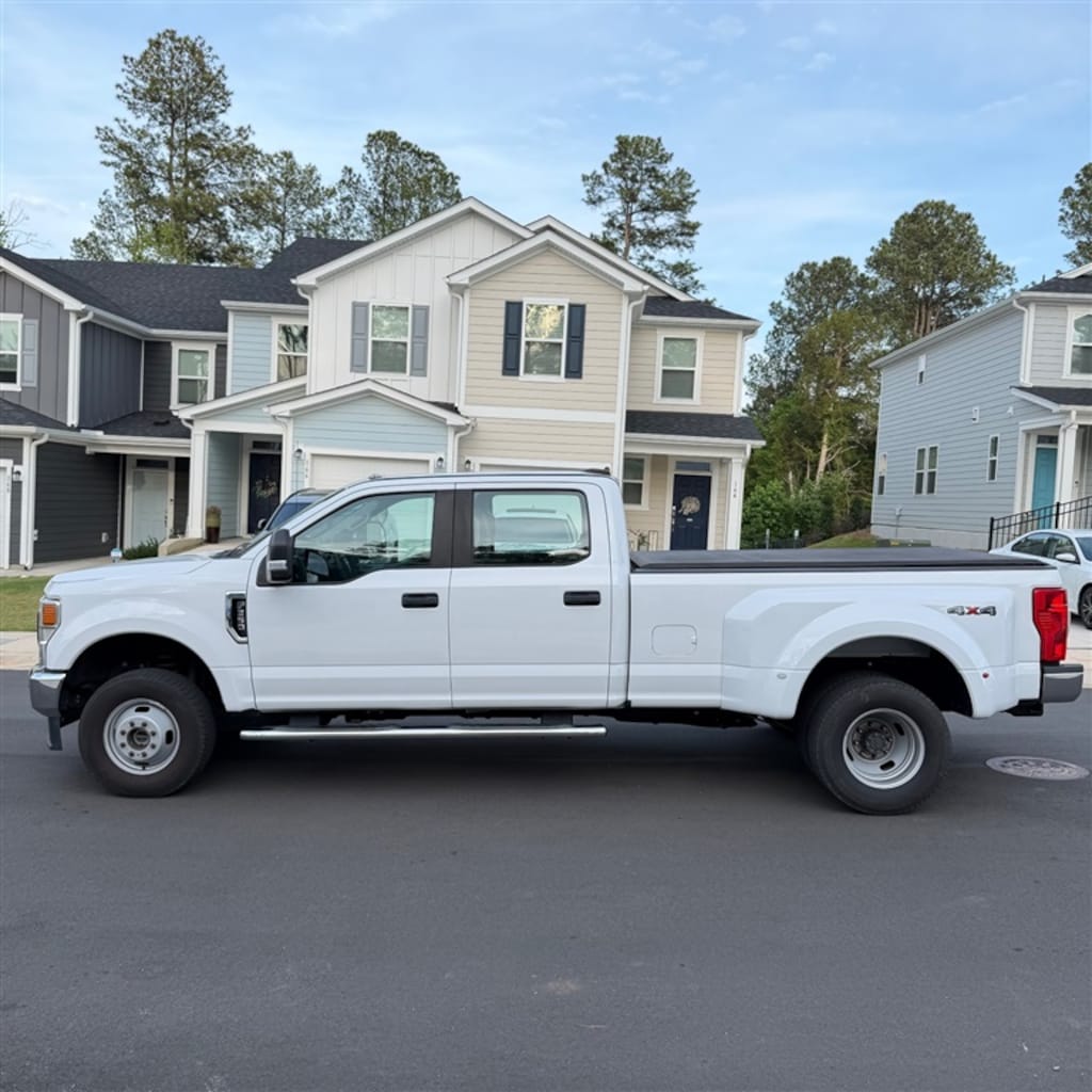 Used 2020 Ford F-350 SD XL Crew Cab DRW 4X4 CREW CAB PICKUP 4-DR