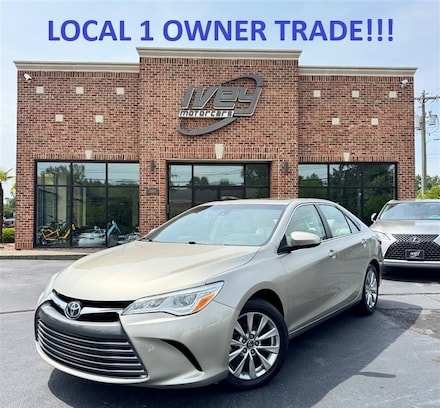 2017 Toyota Camry XLE V6 SEDAN 4-DR
