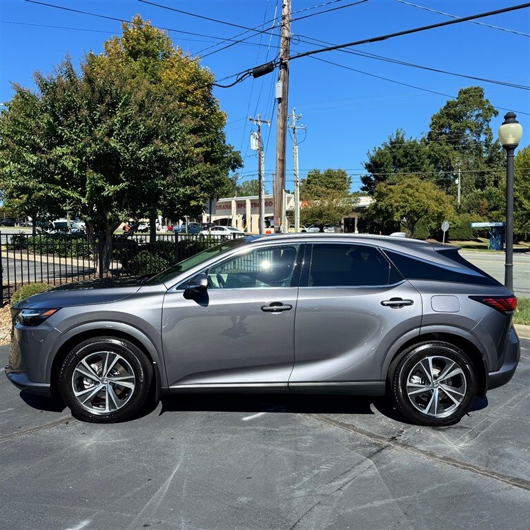 2023 Lexus RX 350 Premium AWD photo 3