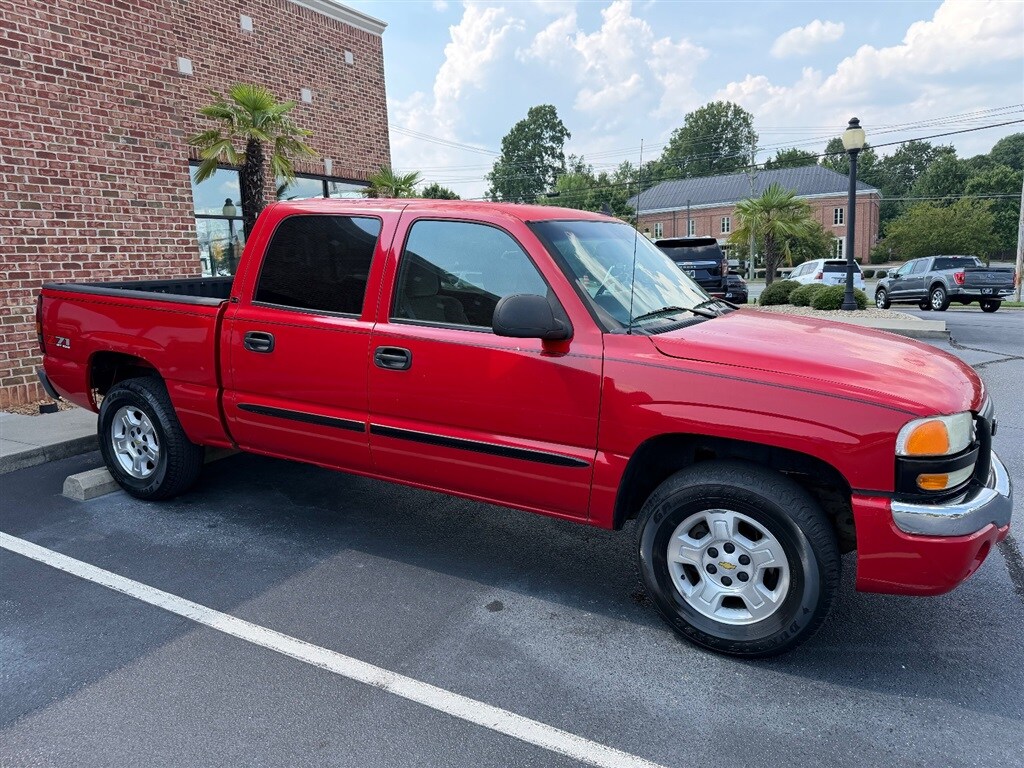 Used 2006 GMC Sierra 1500 SLE2 Crew CAB 4WD CREW CAB PICKUP 4-DR