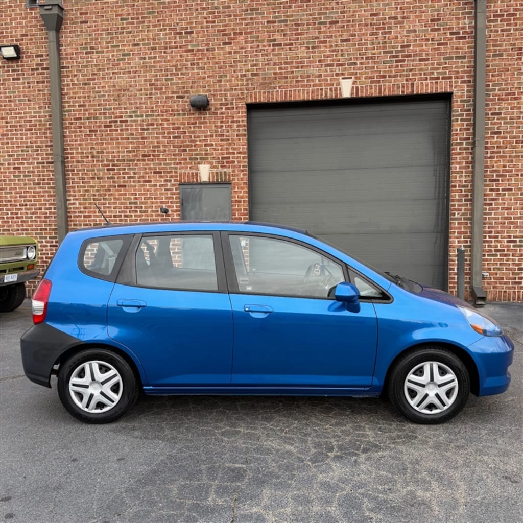 Used 2007 Honda Fit 5-Speed MT HATCHBACK 4-DR