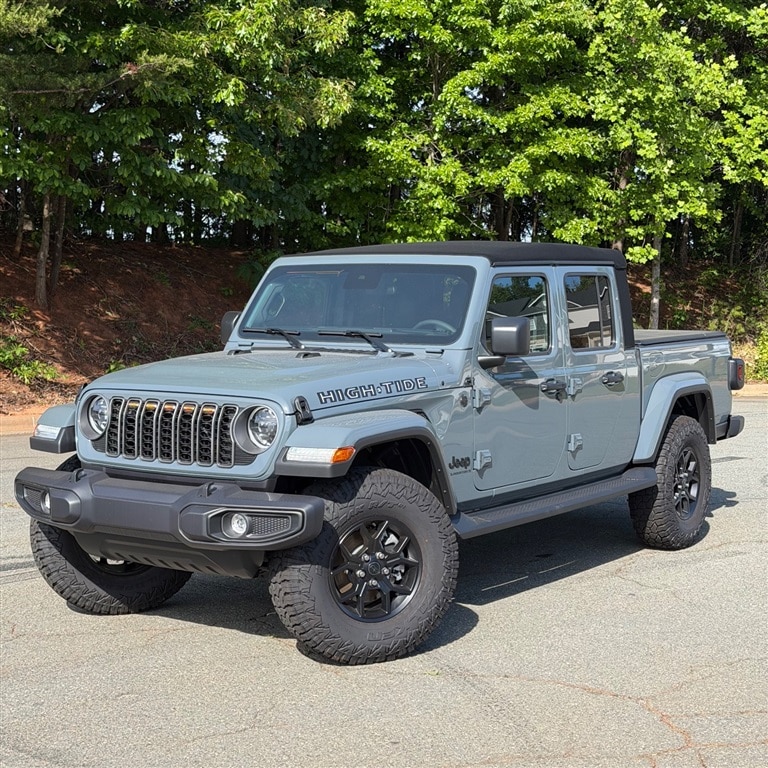 2025 Jeep Gladiator High Tide Auto's photo