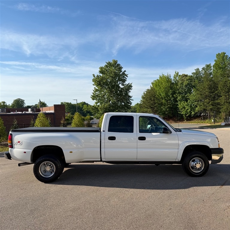 2005 Chevrolet Silverado 3500 LT - Photo 8