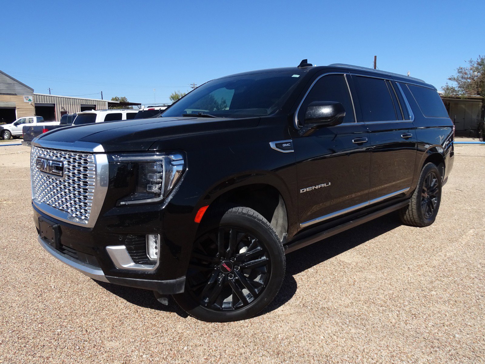 2021 GMC Yukon XL Denali's photo